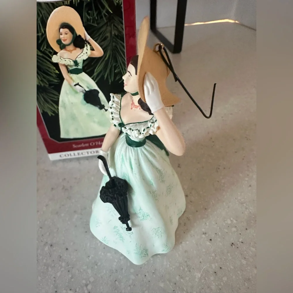 Vintage Hallmark Keepsake Christmas Ornament Gone with The Wind 1998 Scarlett O.